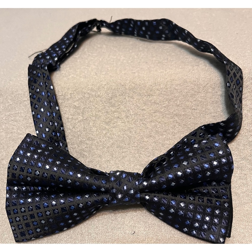 Fashion Designed From Italy Mens Pre-Tied Bow Tie Black Blue Geometric Diamond